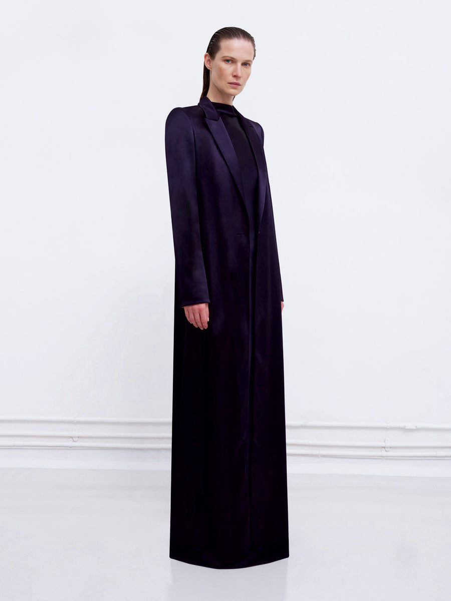 SPACE FOR A SECRET COAT