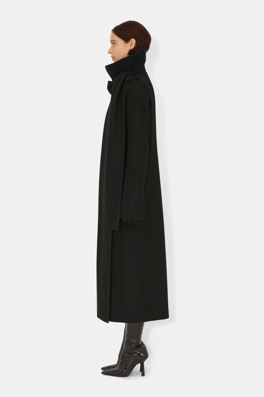 Delphinus Scarf Coat - Black