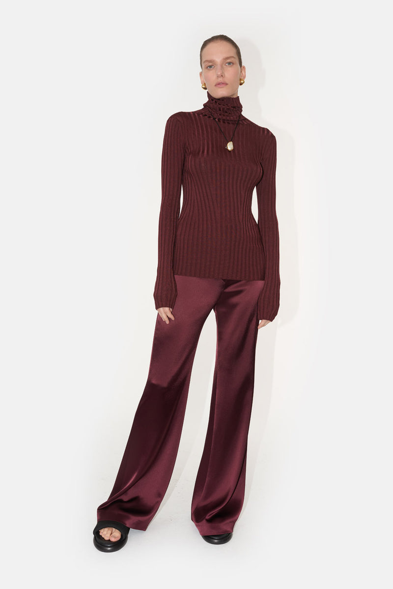 Rhea Turtleneck - Rosewood